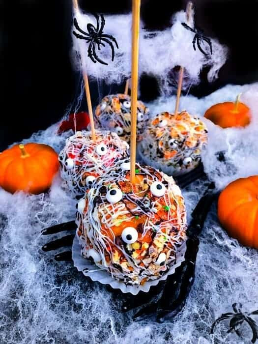 Gourmet Candy Apple Recipes
 Graveyard Candy Apples Halloween Candy Apples