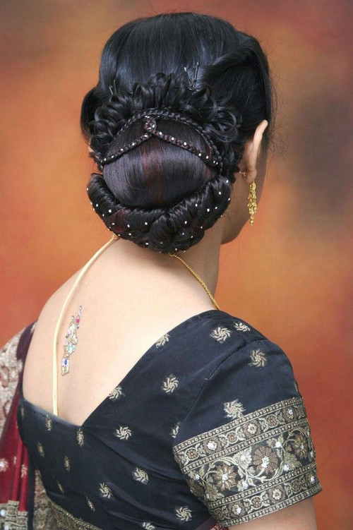 Hairstyle For Indian Wedding
 Hairstyles For Indian Wedding – 20 Showy Bridal Hairstyles