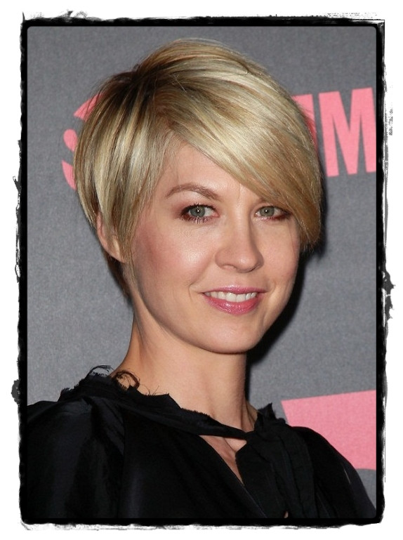 Hairstyle For Long Face Thin Hair
 Inspiring and Stunning Short Hairstyles for Thinning Hair