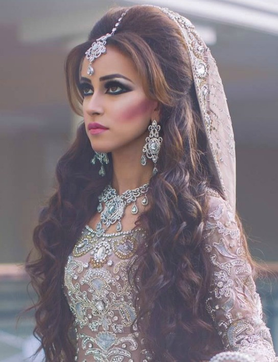 Hairstyle For Long Hair For Indian Wedding
 20 Latest Indian Bridal Hairstyles – Easyday