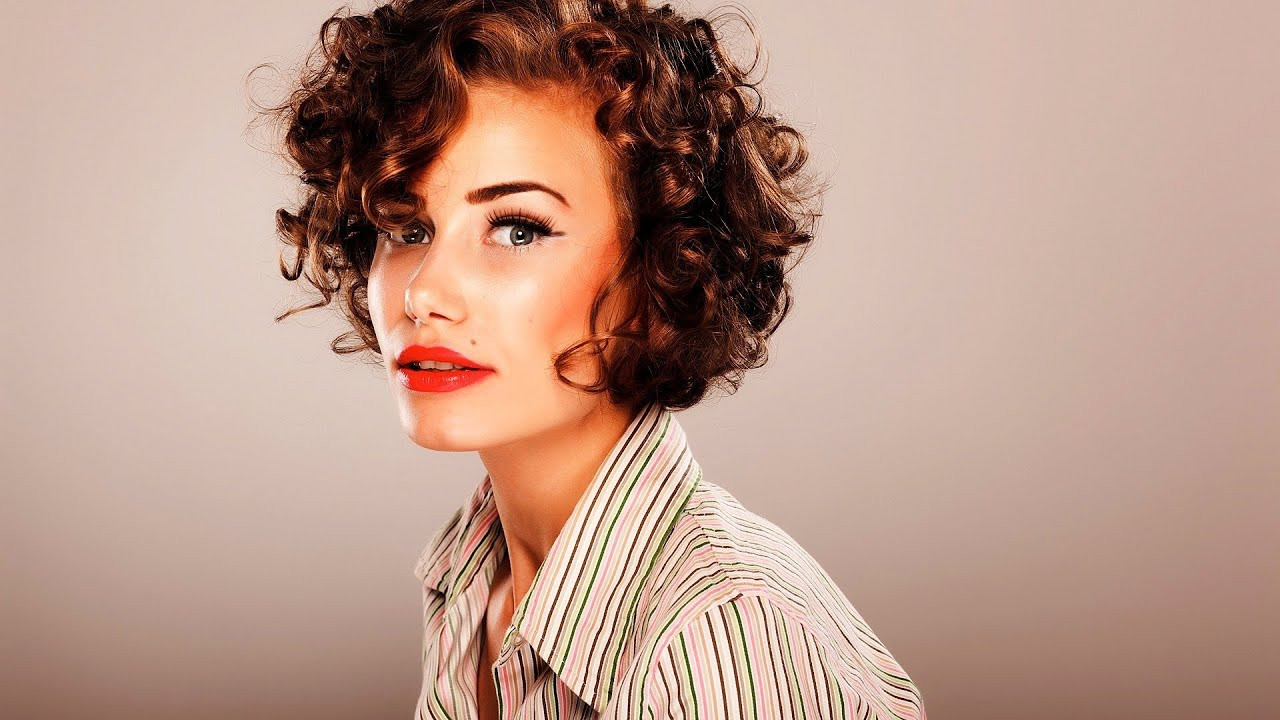 Hairstyles For Really Curly Hair
 How to Style Short Curly Hair