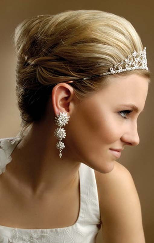 Hairstyles For Short Hair Weddings
 23 Perfect Short Hairstyles for Weddings Bride Hairstyle