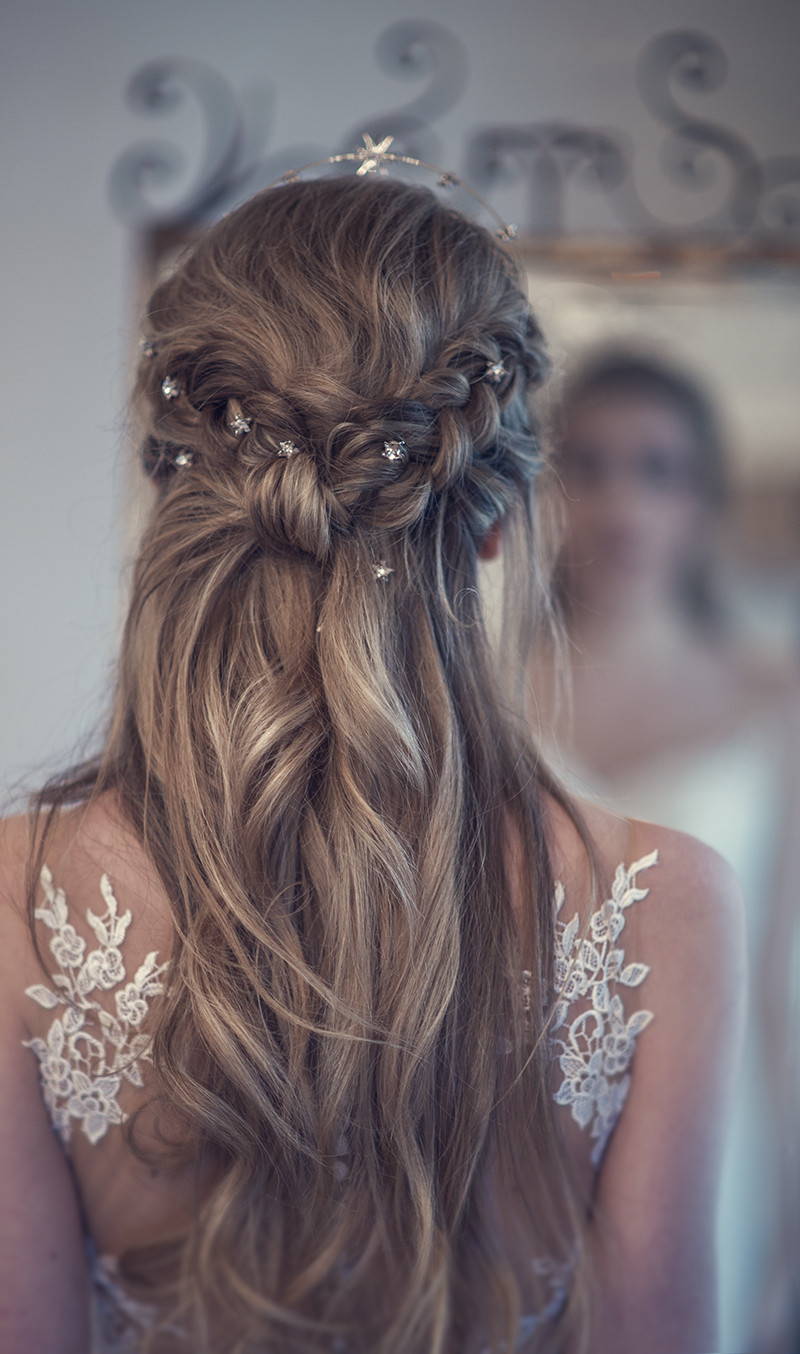 Hairstyles For Weddings Long Hair Half Up
 Beautiful Bridal Half Up Half Down Wedding Hair Inspiration