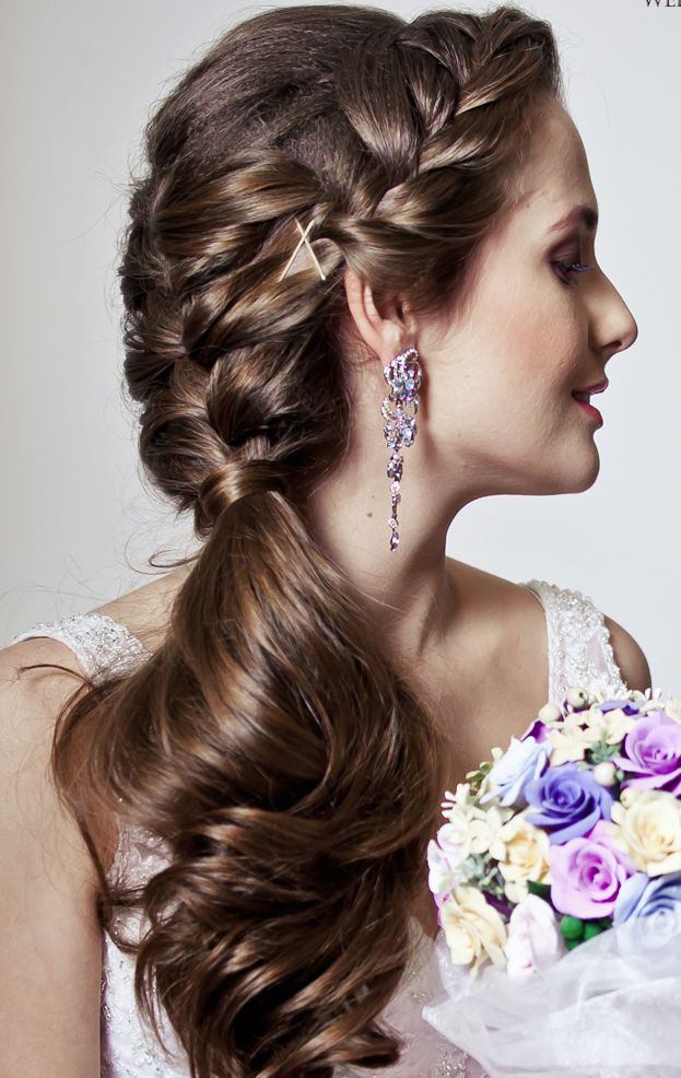 Hairstyles Wedding
 Elegant Updos and More Beautiful Wedding Hairstyles