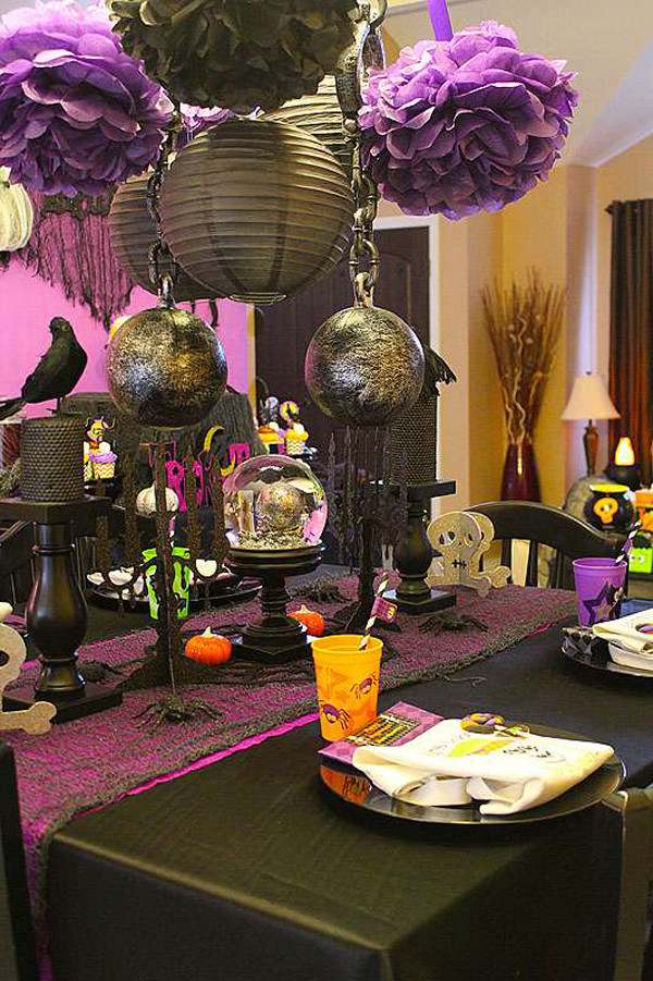 Halloween Table Decorations
 Halloween Table Settings 12 Spooky & Glamorous Ideas
