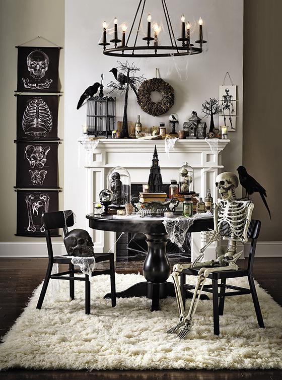 Halloween Table Decorations
 70 Ideas For Elegant Black And White Halloween Decor