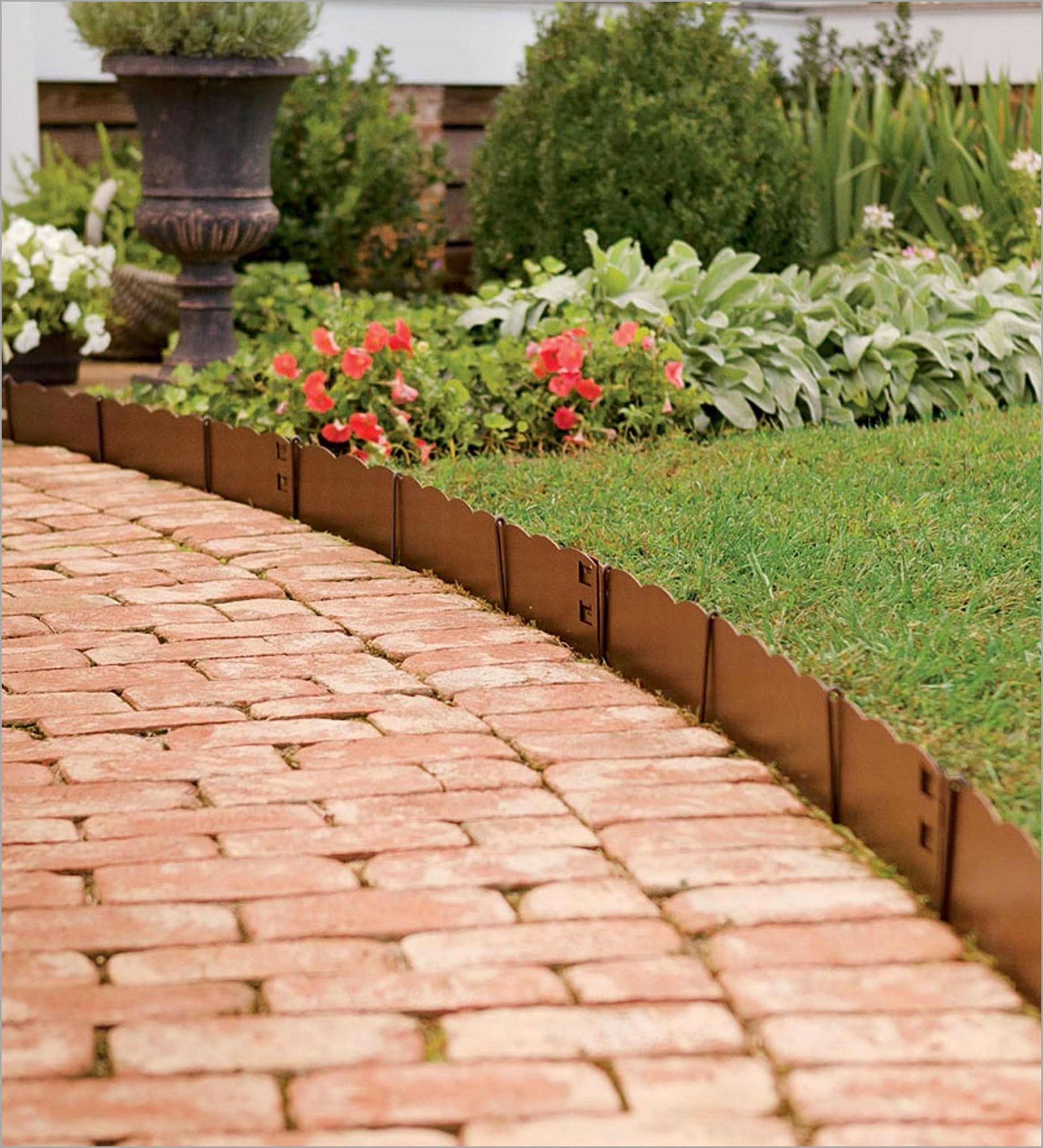 Home Depot Landscape Edging
 Ideas Presenting Lowes Garden Edging For Beautify And
