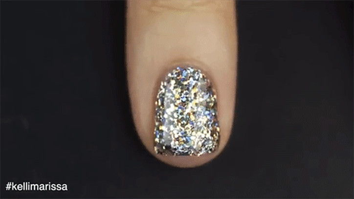 How To Put Glitter On Nails
 This Genius Trick Makes Putting Glitter Nail Polish So