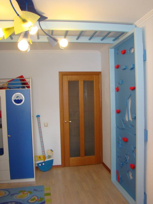 Indoor Monkey Bars Kids
 Home gym Climbing wall and monkey bars take hardly any