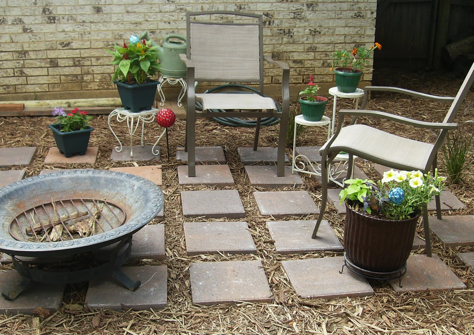Inexpensive Backyard Ideas
 Support Blog for Moms of BOYS DIY Backyard Oasis