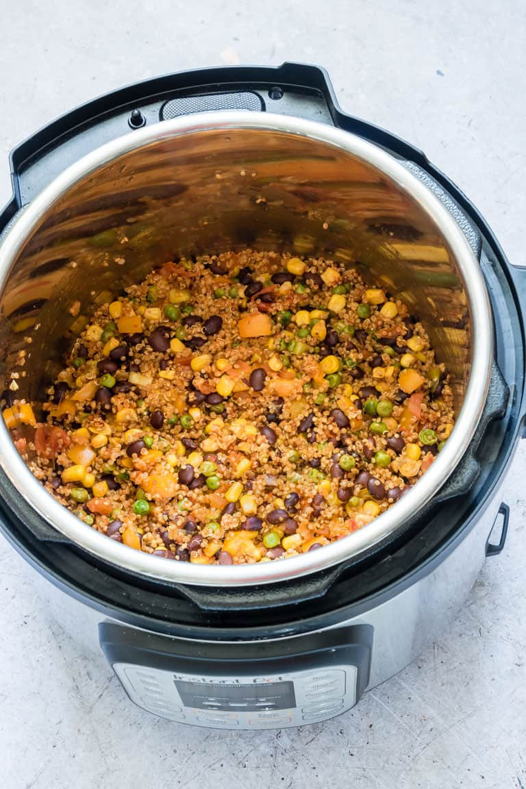 Instant Pot Mexican Quinoa
 Dump and Start Instant Pot Mexican Quinoa Tutorial