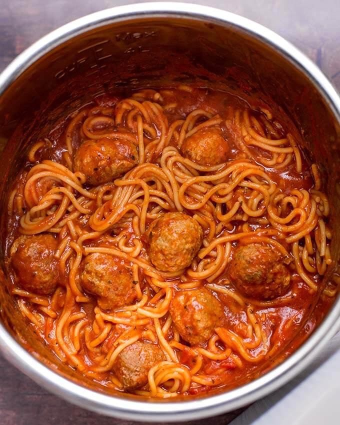 Instant Pot Spaghetti And Frozen Meatballs
 Instant Pot Spaghetti and Meatballs
