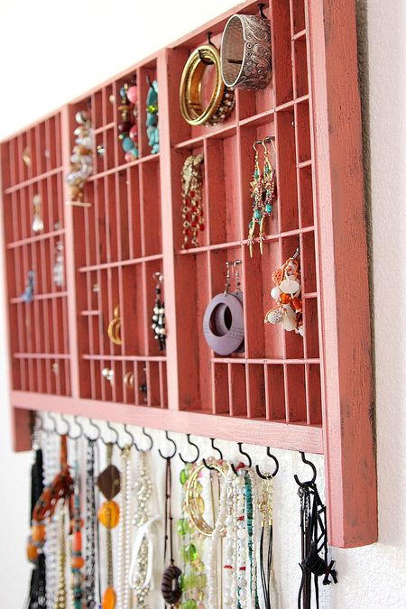 Jewelry Organization DIY
 25 Creative Necklace Organization Ideas — the thinking closet