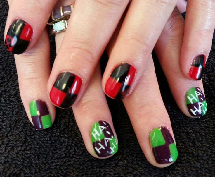 Joker Nail Art
 Joker and Harley Quinn my nails Pinterest