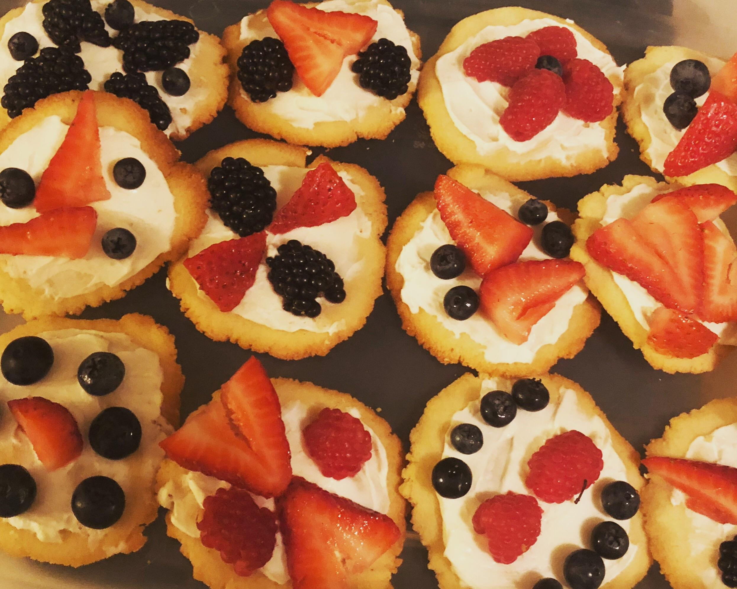 Keto Desserts Reddit
 Work Party Today So Keto Fruit Pizza Cookies to help me