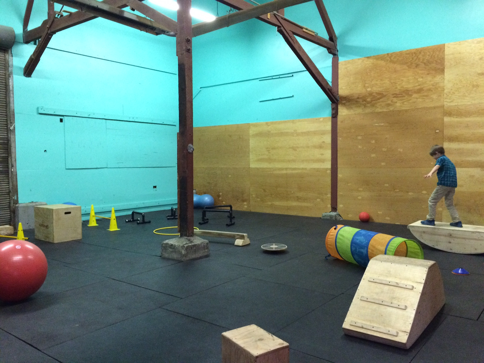 Kids Indoor Obstacle Course
 Pursuit OCR – Toronto s Indoor Obstacle Course