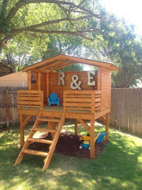 Kids Outdoor Fort
 16 Creative Kids Wooden Playhouses Designs For Your Yard