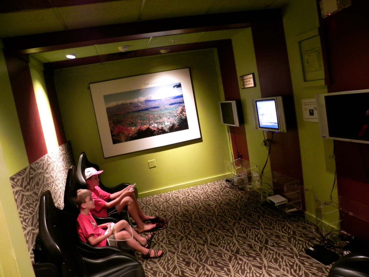 Kids Video Game Room
 Luxury fort and fun for families at Topnotch Resort