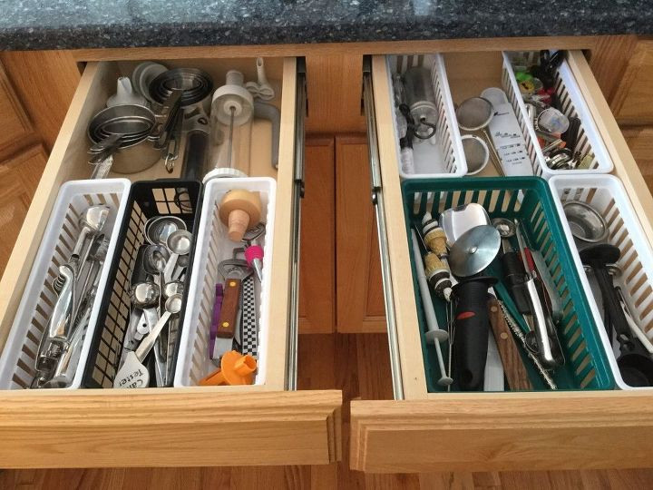 Kitchen Drawer Organizing
 How to Organize Your Kitchen Drawers