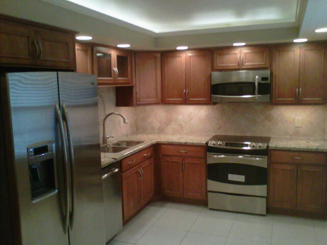 Kitchen Soffit Lights
 Donco Designs is a Pompano Beach Remodeling Contractor
