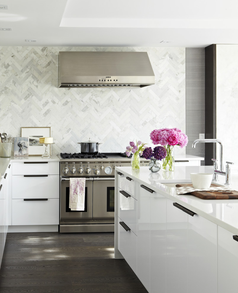 Kitchen White Backsplash
 Creating the Perfect Kitchen Backsplash with Mosaic Tiles