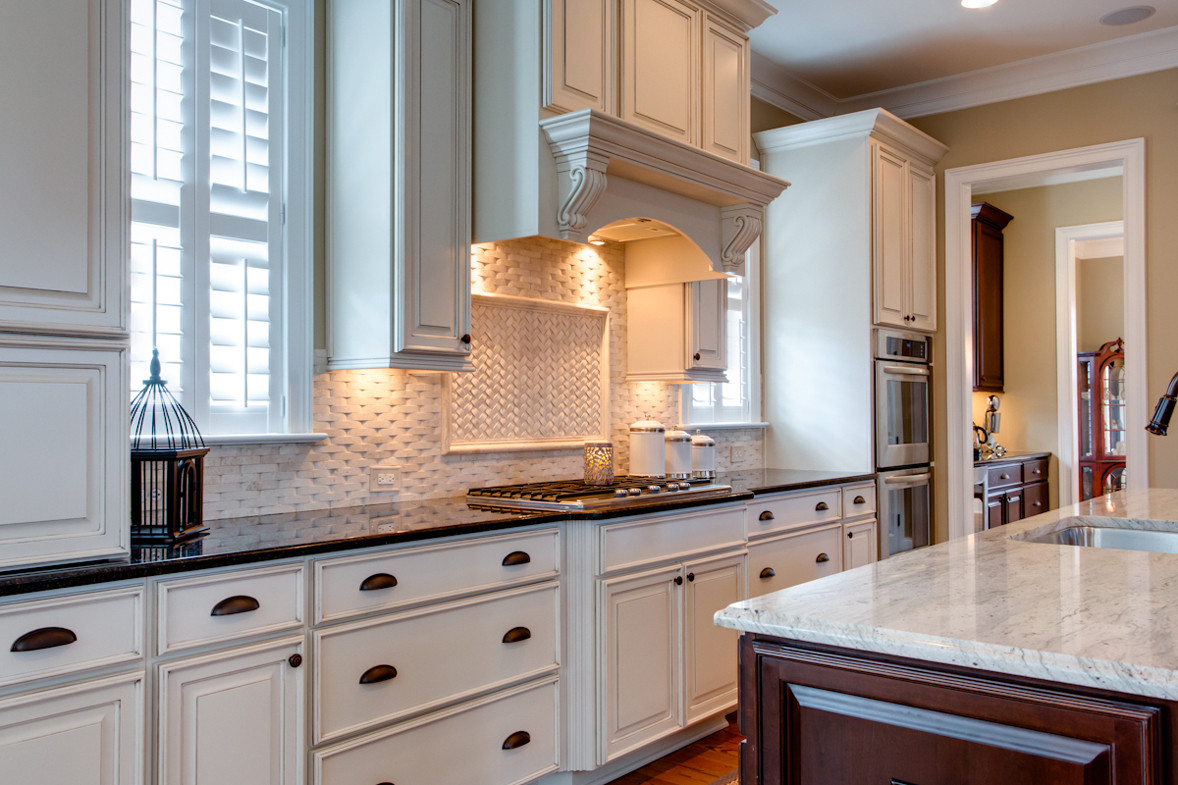 Kitchen White Backsplash
 15 Inspiring White Kitchens Celebrate & Decorate