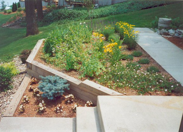 Landscape Timber Edging
 Installing Landscape Timber Edging Slope free