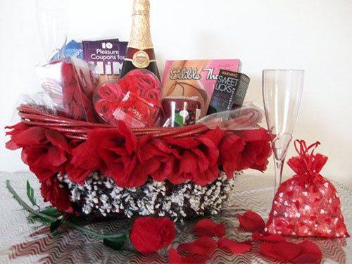 Latest Valentine Gift Ideas
 New Romantic Valentine’s Day Gift Basket Ideas 2014