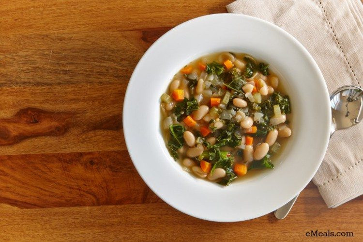 Low Calorie Soup Recipes For Slow Cookers
 Low Calorie White Bean Kale Soup