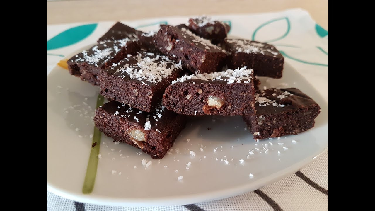 Low Carb Almond Flour Brownies
 Low Carb Keto Brownies with Almond Flour and Walnuts