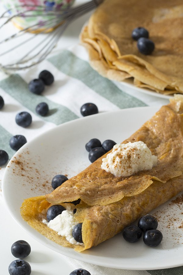 Low Carb Crepes
 Low Carb Crepes Blueberries & Cream