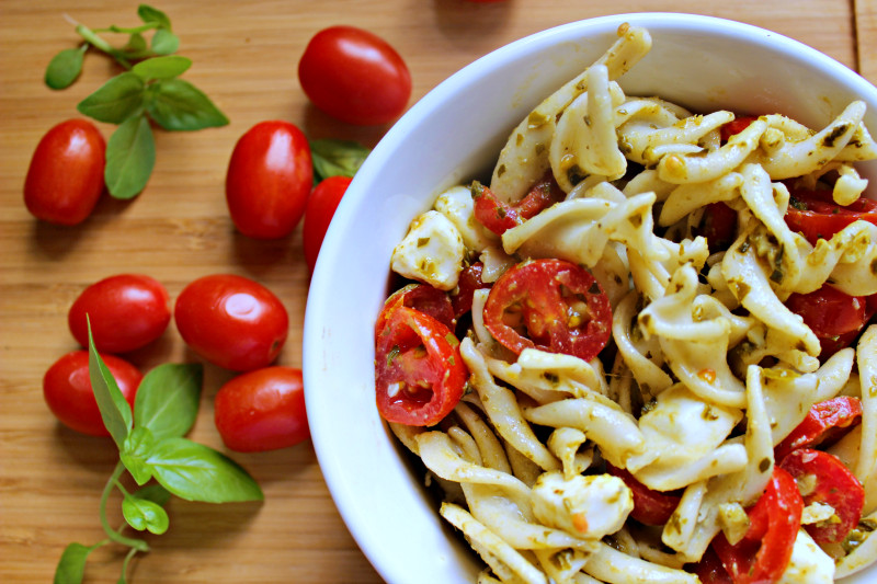Low Carb Pasta Salad
 This Easy Pesto Pasta Salad Will Wow at Your Next BBQ