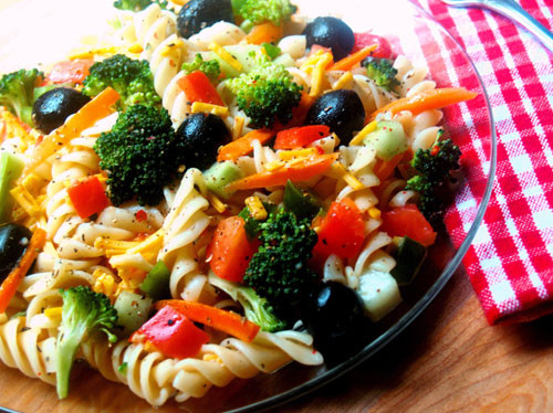 Low Fat Pasta Salad
 Low fat lunch idea Pasta Salad DO IT YOURSELF