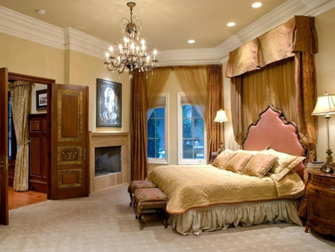 Mansion Master Bedroom
 Bachelorette Mansion Master Bedroom
