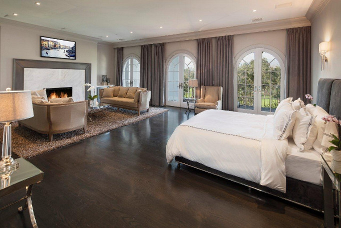 Mansion Master Bedroom
 SEE THIS HOUSE $31 MILLION DOLLAR SANTA MONICA MANSION