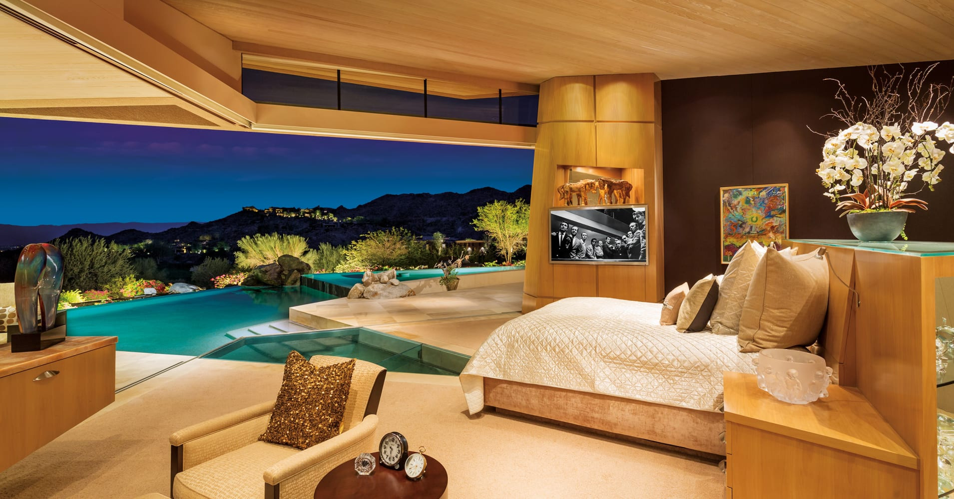 Mansion Master Bedroom
 Look inside Jerry Weintraub s $12 million desert mansion