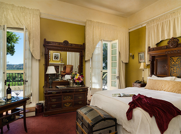 Mansion Master Bedroom
 Madrona Manor Mansion Hotels In Healdsburg CA