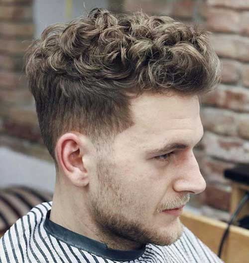 Mens Haircuts With Curly Hair
 Different Hairstyle Ideas for Men with Curly Hair