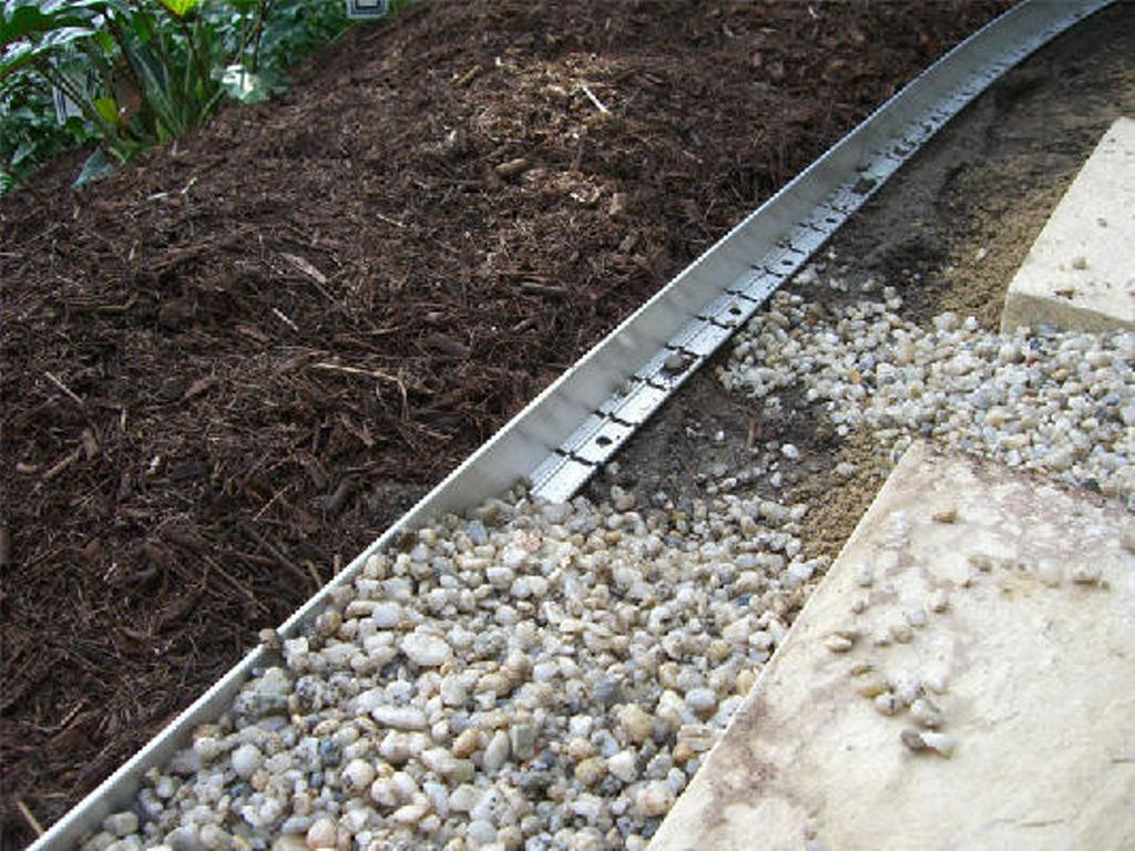 Metal Landscape Edging Lowes
 Outdoor Lowes Edging To Make Aggressive Curves Garden