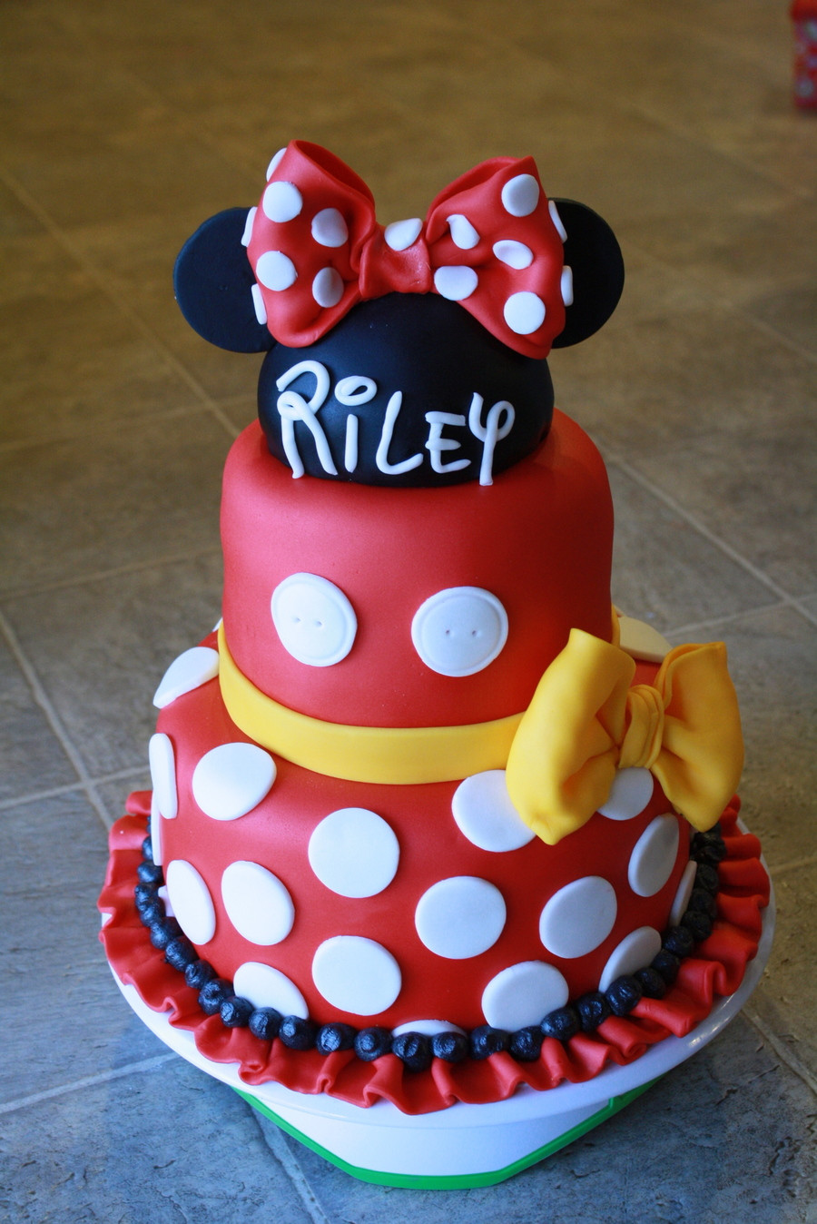 Mickey And Minnie Birthday Cake
 Minnie & Mickey Mouse Cake CakeCentral