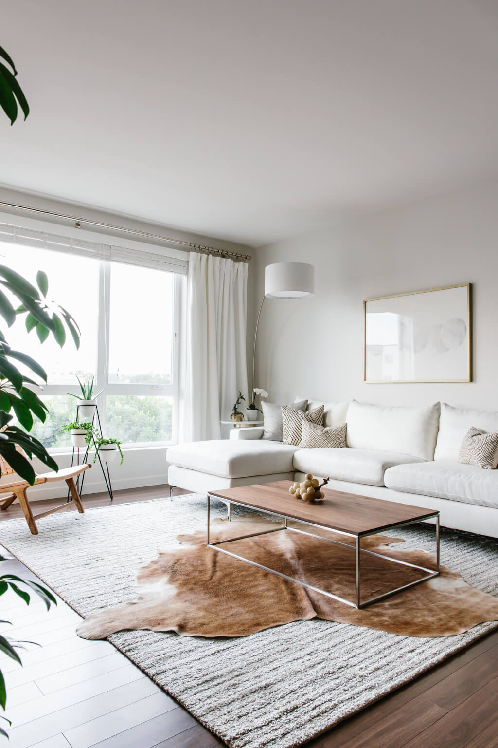 Minimalist Design Living Room
 Designing my Modern and Minimalist Living Room with