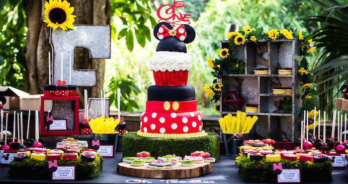 Minnie Mouse Backyard Party Ideas
 Kara s Party Ideas Mickey Minnie Mouse Sunshine Birthday