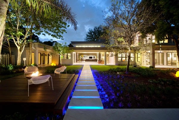 Modern Landscape Lighting
 Create Your Modern Garden with Lighting Design Garden