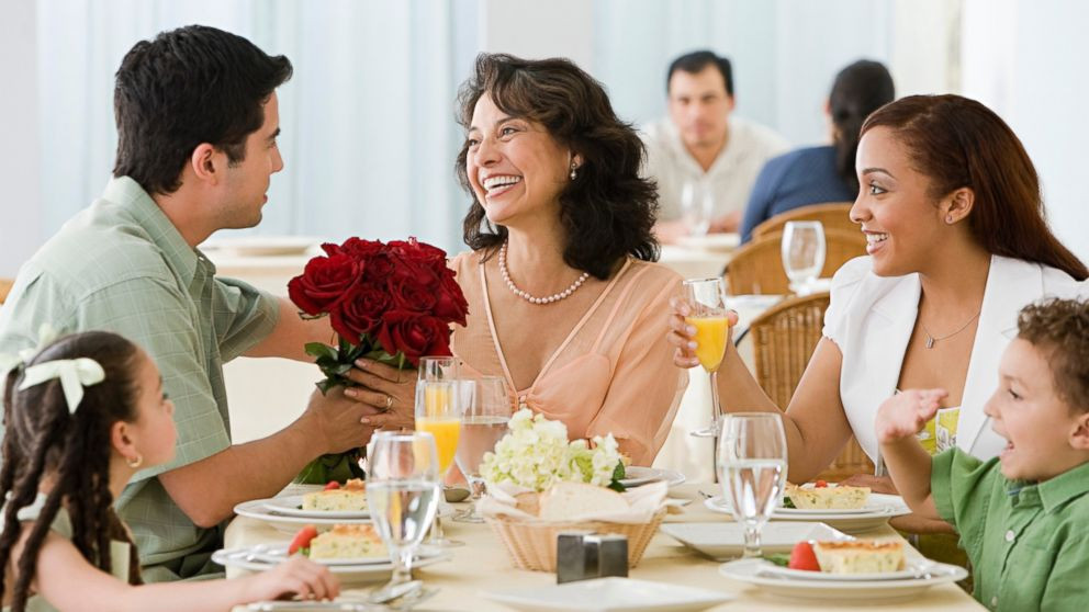 Mother'S Day Dinner Restaurants
 Mother s Day 2015 Dining Deals and Freebies ABC News