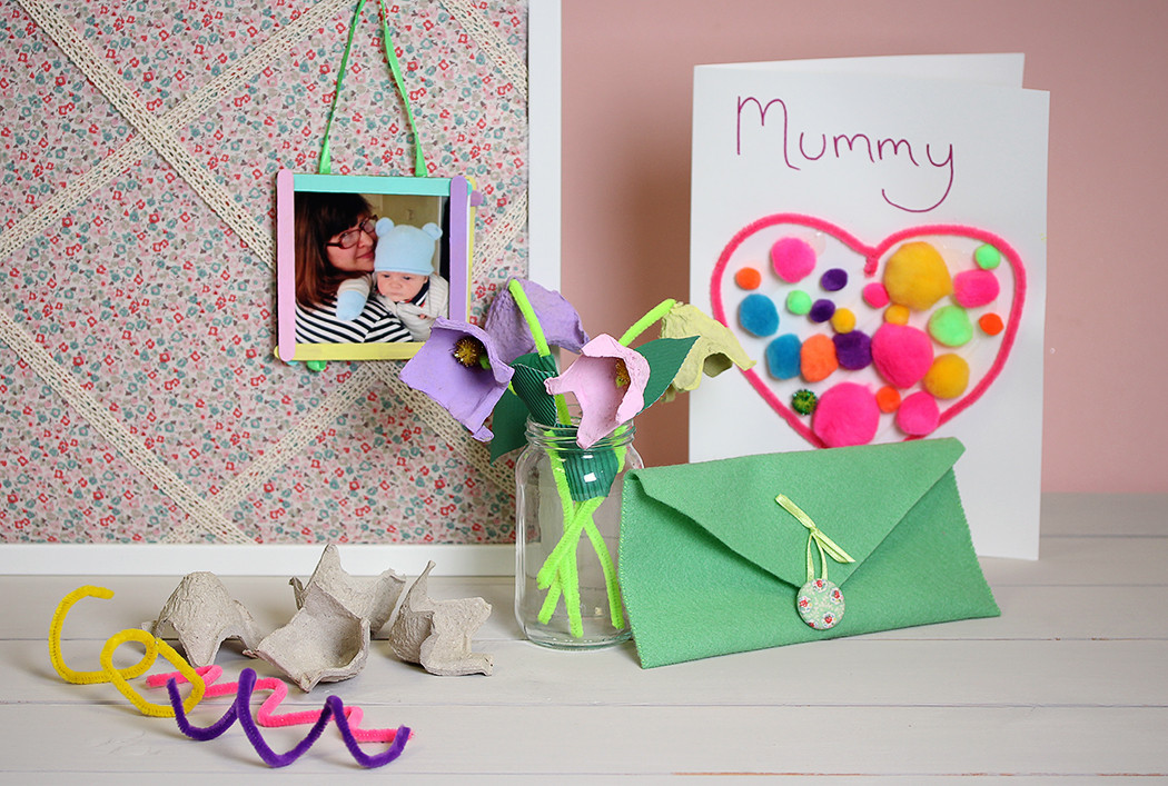Mother'S Day Gift Ideas From Toddlers
 Three Easy Mother s Day Gifts to Make for Kids