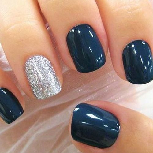 Nail Colors For January
 Silver Accented Nails 20 Manicure Ideas to Try This
