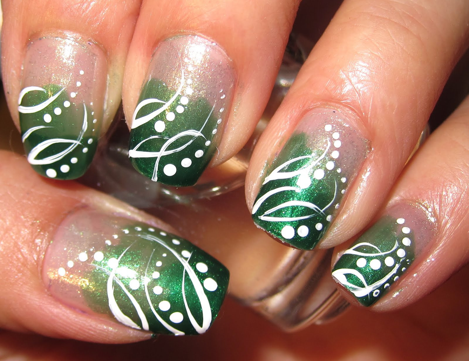 Nail Designs With Lines And Dots
 anny simplichic Simple Green Gra nt Nails with the