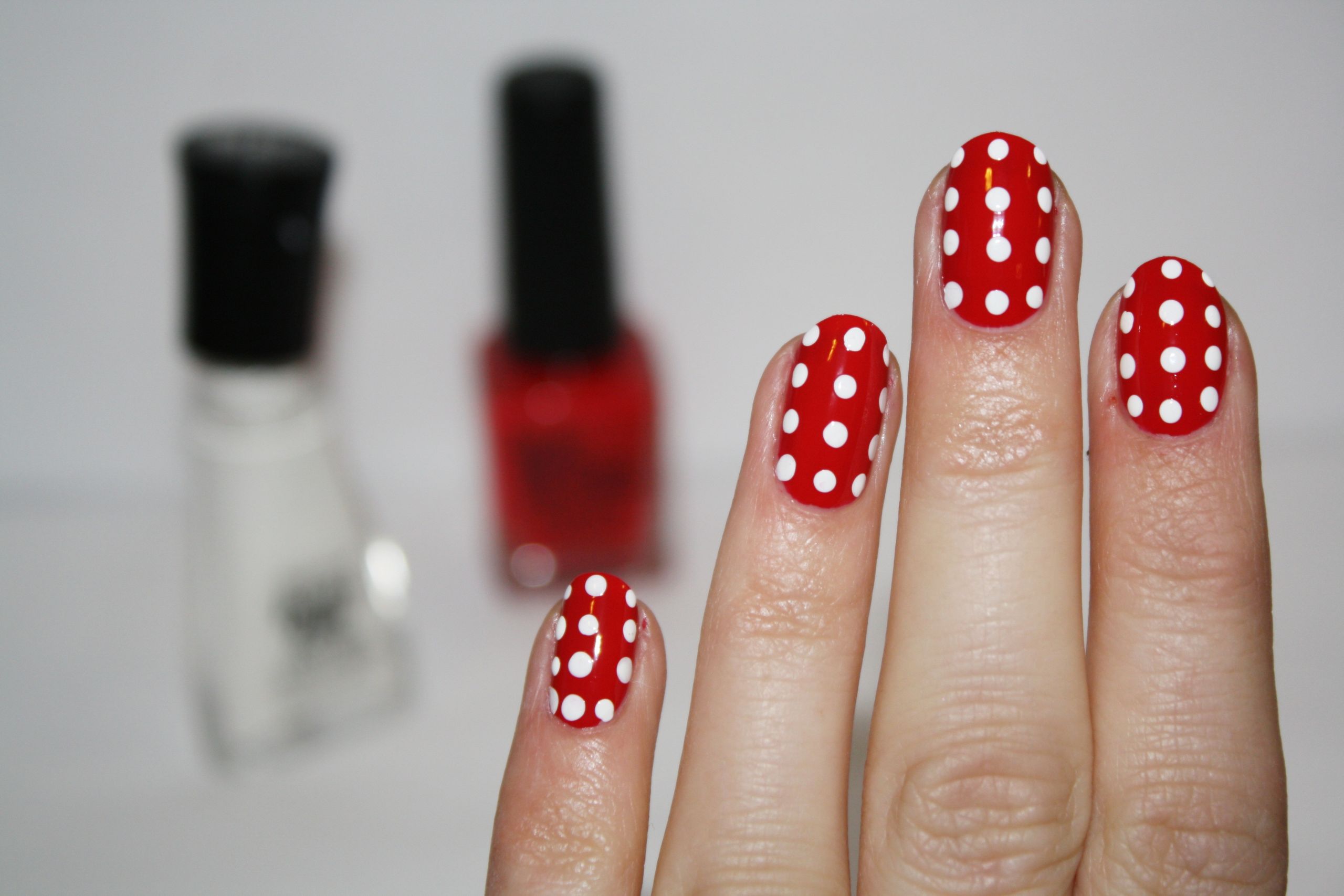 Nail Designs With Lines And Dots
 Best & Easy Christmas Holiday Nail Art Designs Trends