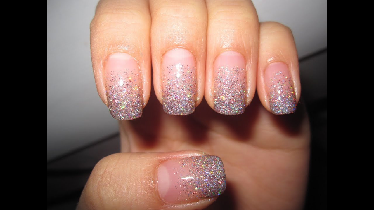 Nails Glitter
 Glitter Gra nt Nails