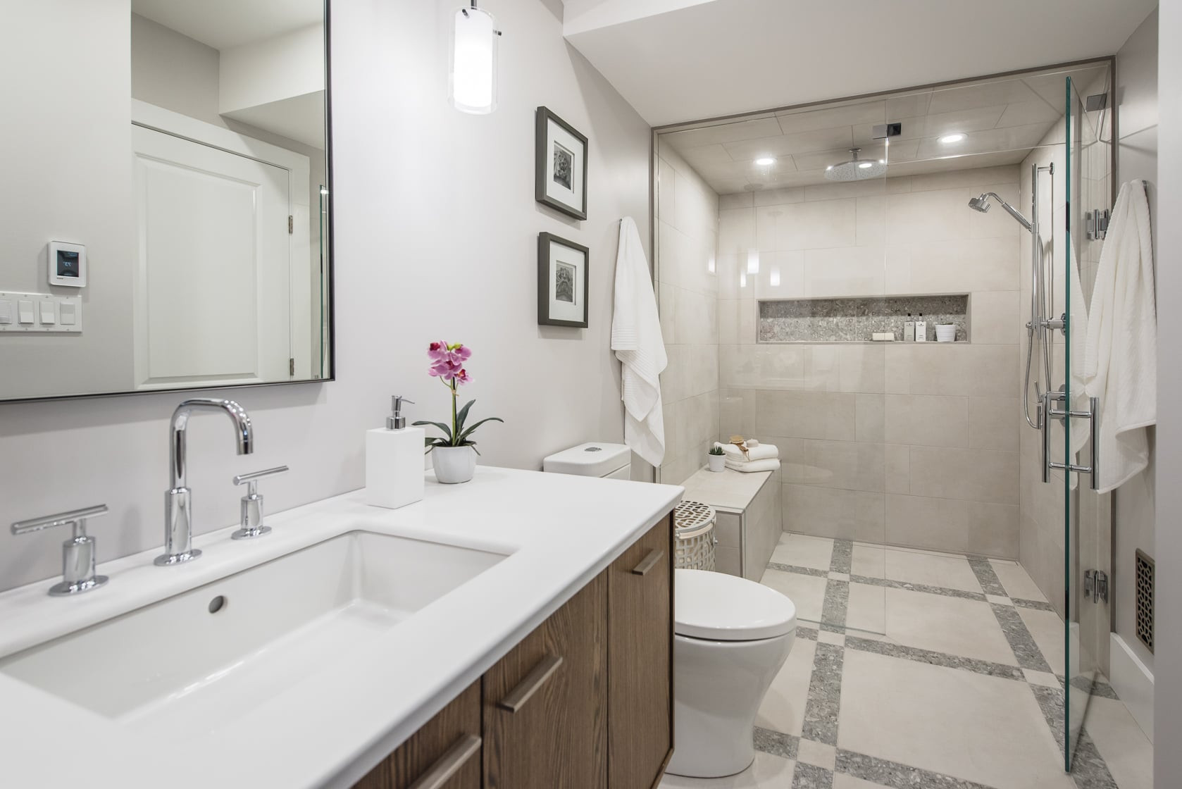New Bathroom Designs
 Luxurious Bathroom Updates